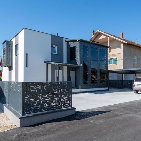 Hazam Apartmani Sanski Most Zewnętrze zdjęcie