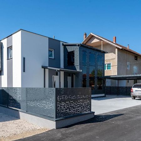 Hazam Apartmani Sanski Most Zewnętrze zdjęcie